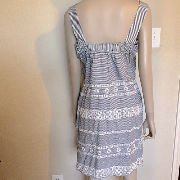 Vineyard Vines stripe eyelet detail tank top sun dress, size 8 women’s - Picture 5 of 8